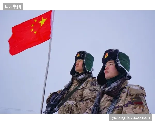 多库的边路突击是制造对手防线减员的利器,或迫使对手为保护边路投入更多兵力。 多库的边路突击是制造对手防线减员的利器,或迫使对手为保护边路投入更多兵力。